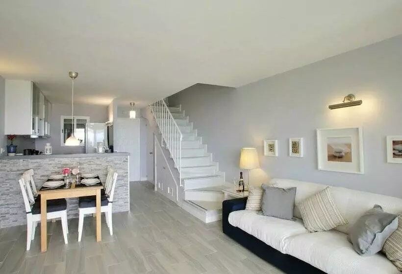 Your Vacation Retreat Right On The Beach