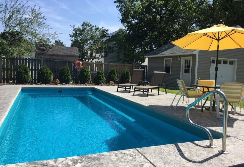 Alyssa House Bed & Breakfast