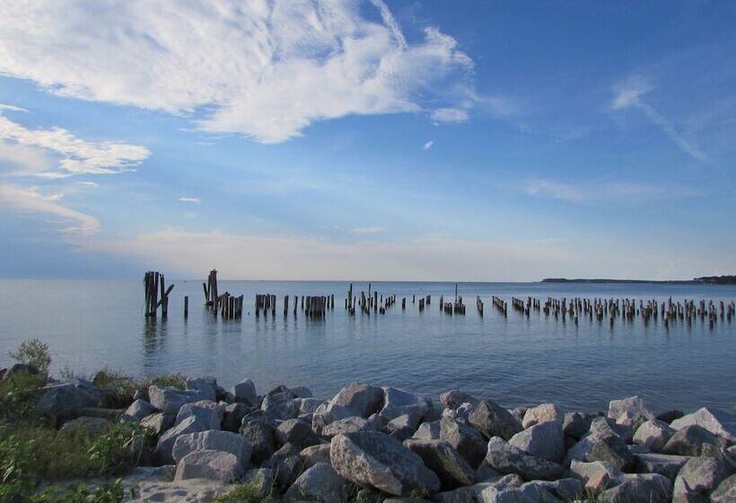 Alyssa House Bed & Breakfast