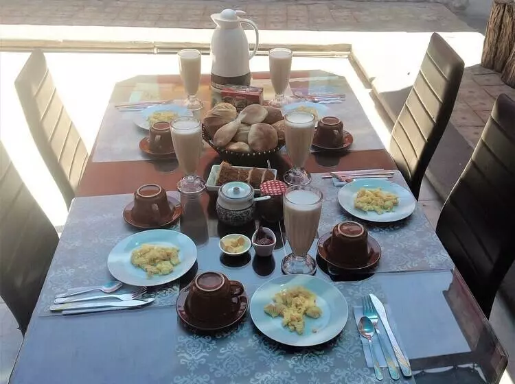 تختخواب و صبحانه Casona Moya