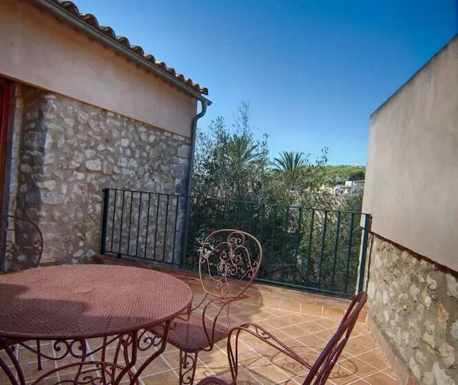 Aamiaismajoitus (B&B) Tramuntana Suites
