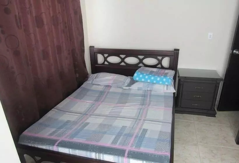 Casa Cacique Hostel