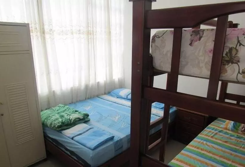 Casa Cacique Hostel