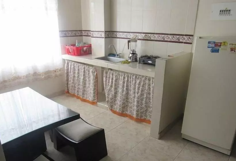 Casa Cacique Hostel