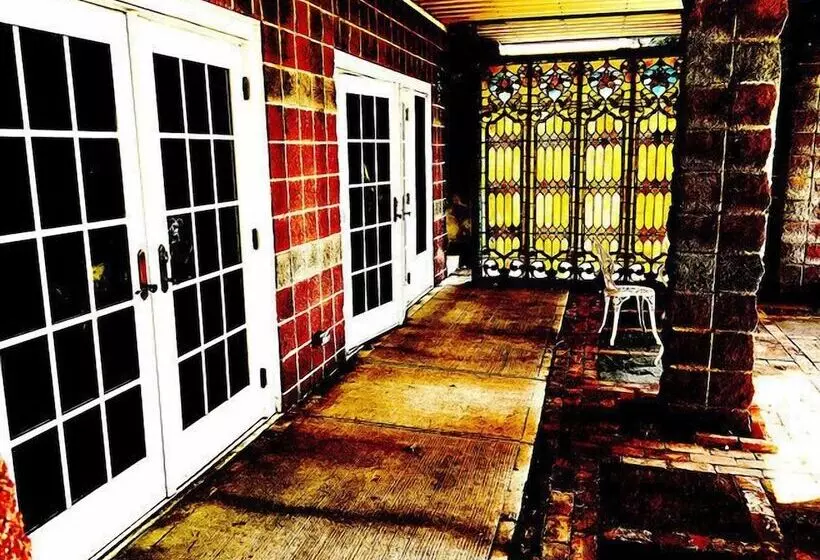 Cayuga lake inn Ithaca Hotel alt 