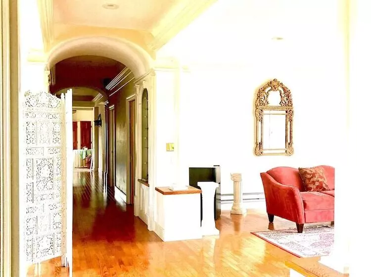 Cayuga lake inn Ithaca Hotel alt 