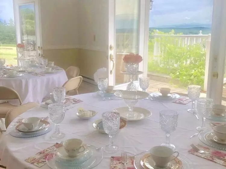 Cayuga lake inn Ithaca Hotel alt 