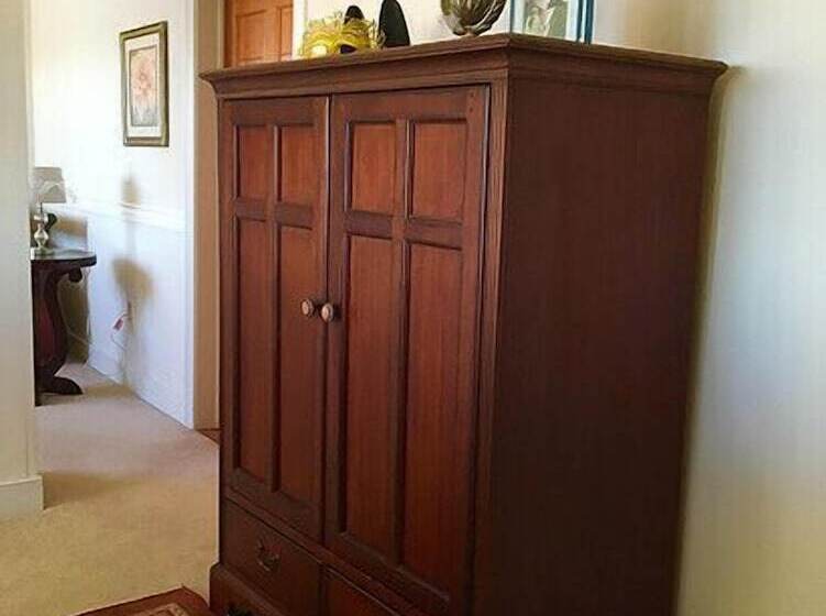 Cayuga lake inn Ithaca Hotel alt