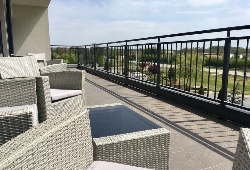 Garden Hotel Medical & Spa