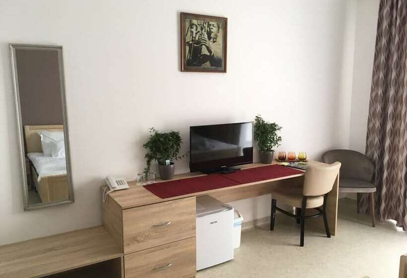 Garden Hotel Medical & Spa