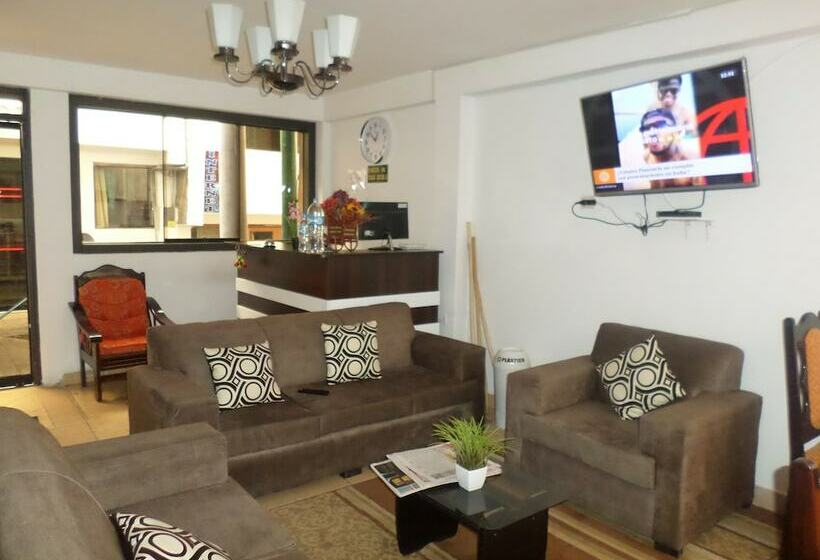 Gran Paititi Hostal