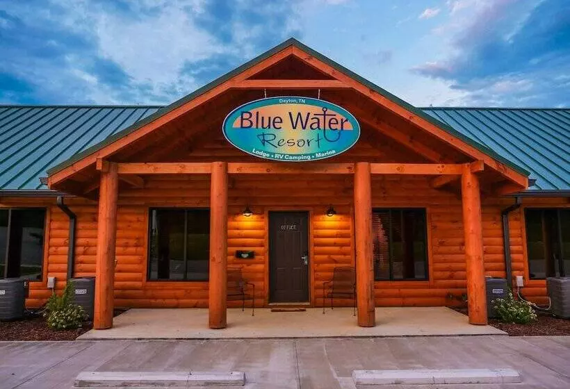 Hotelli Blue Water Resort