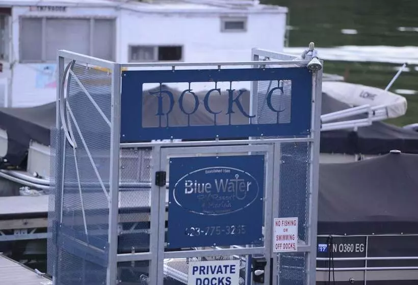 Hotelli Blue Water Resort