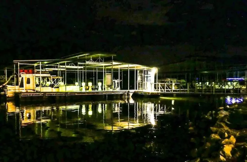 Hotelli Blue Water Resort