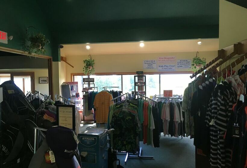 Otel Bluff Point Golf Resort