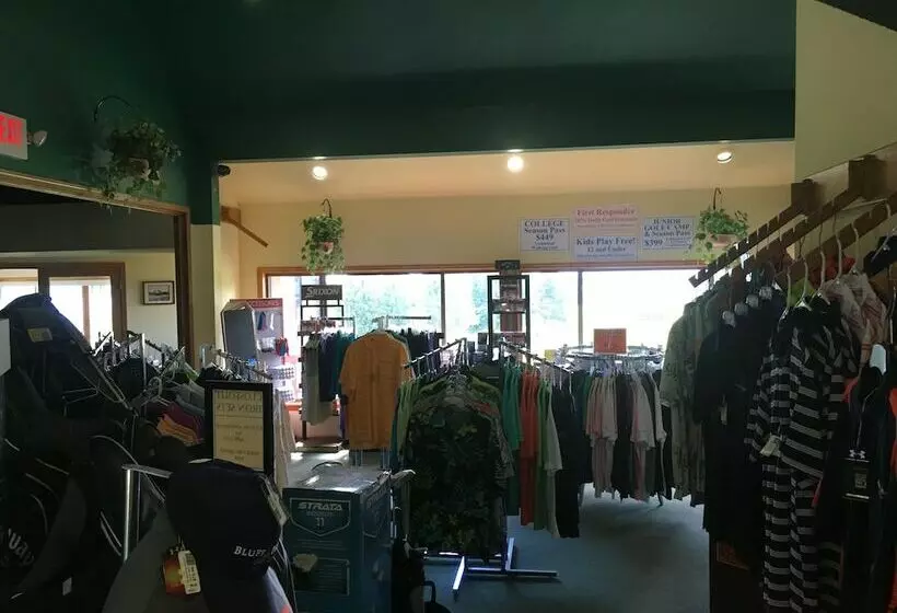 Hotelli Bluff Point Golf Resort