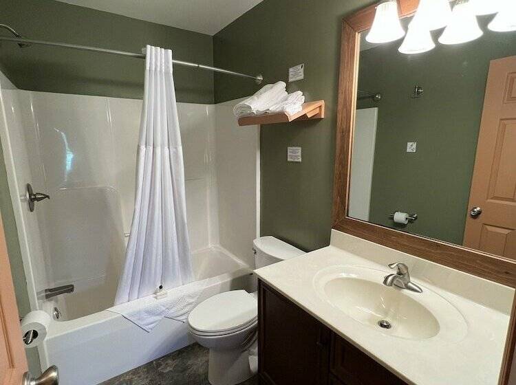 Otel Bluff Point Golf Resort