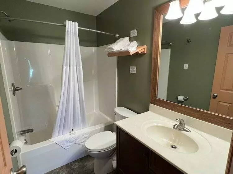 Hotelli Bluff Point Golf Resort