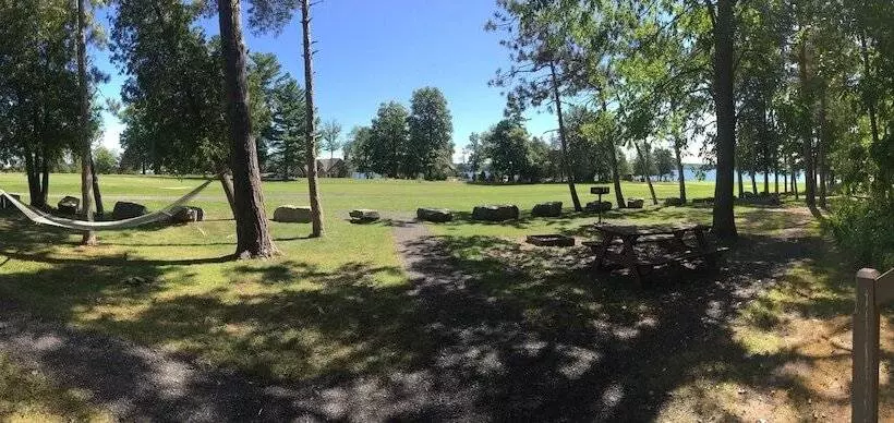 Hotelli Bluff Point Golf Resort