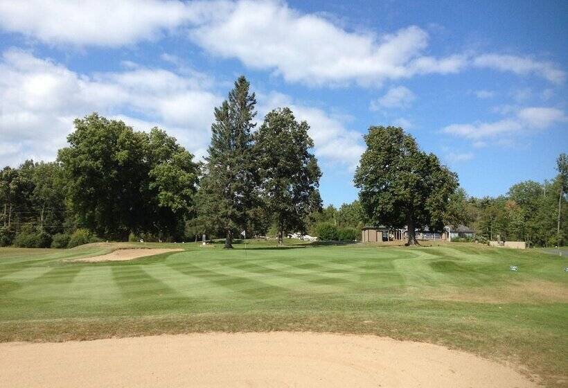 Otel Bluff Point Golf Resort