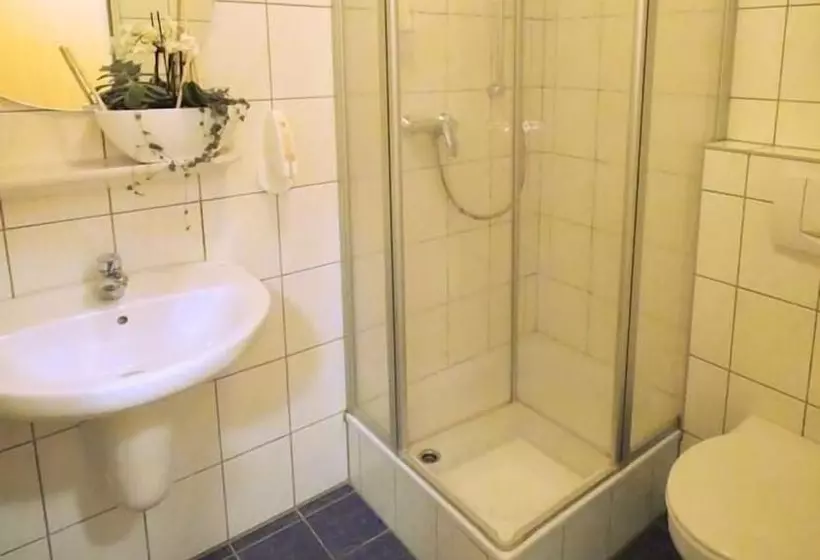 Hotelli Boardinghouse Hähn