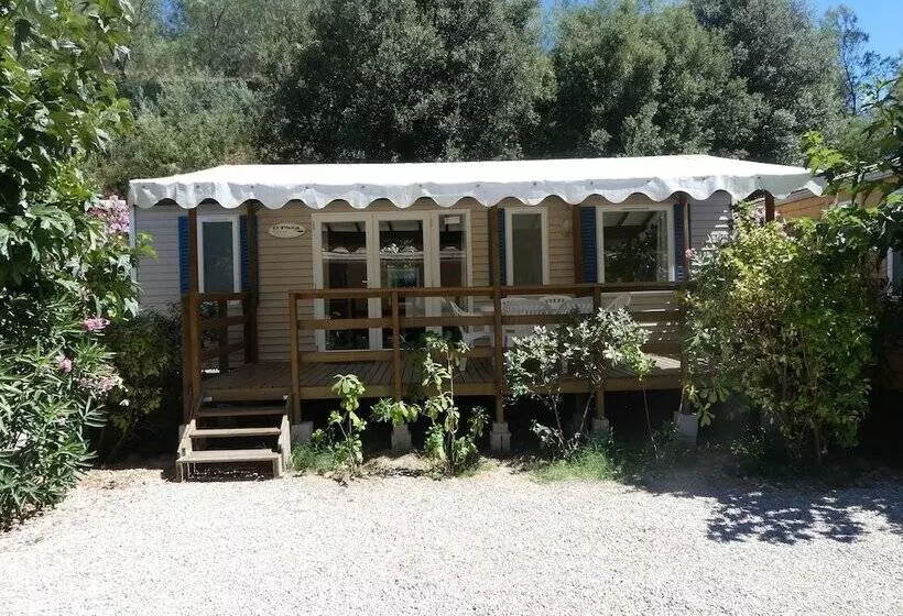 Hotelli Camping Parc Des Monges