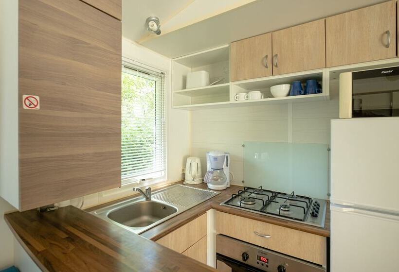 فندق Camping Parc Des Monges