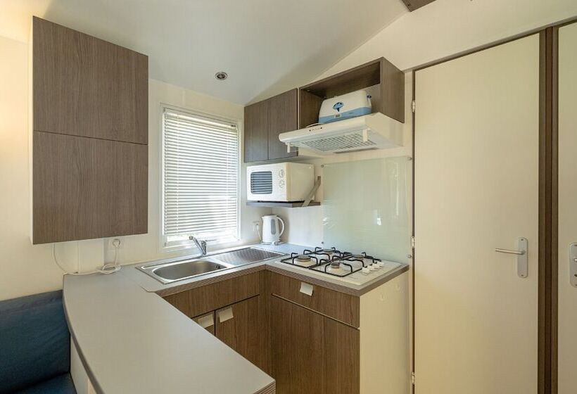 فندق Camping Parc Des Monges