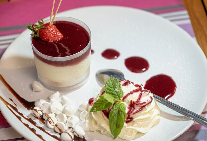 فندق Camping Parc Des Monges