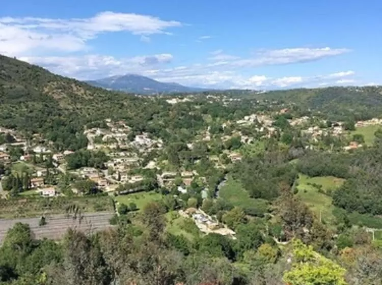 Hotelli Camping Parc Des Monges