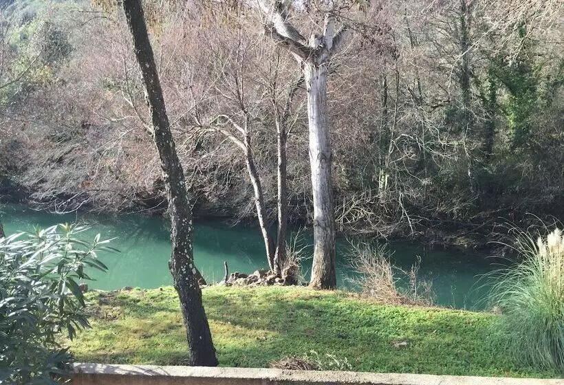 Hotelli Camping Parc Des Monges