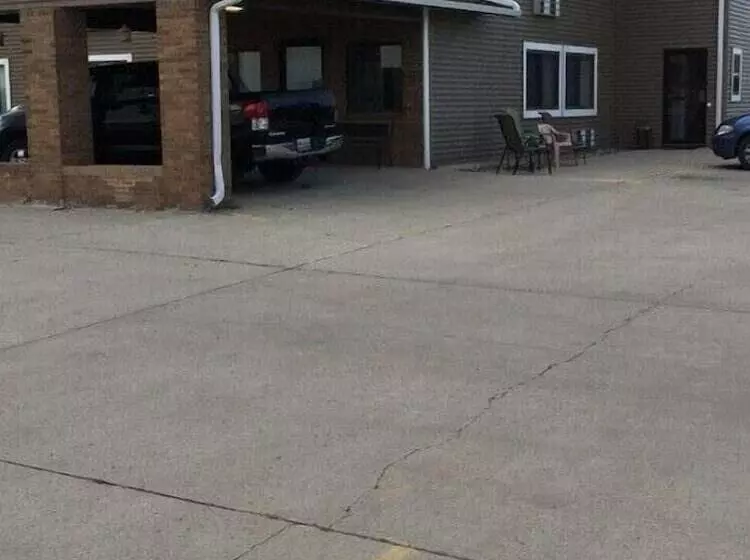 Hotelli Clarion Hometown Inn