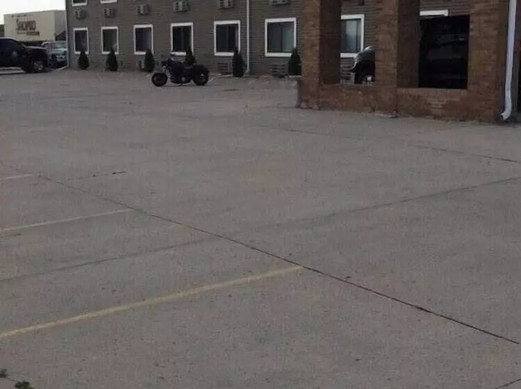 Hotelli Clarion Hometown Inn