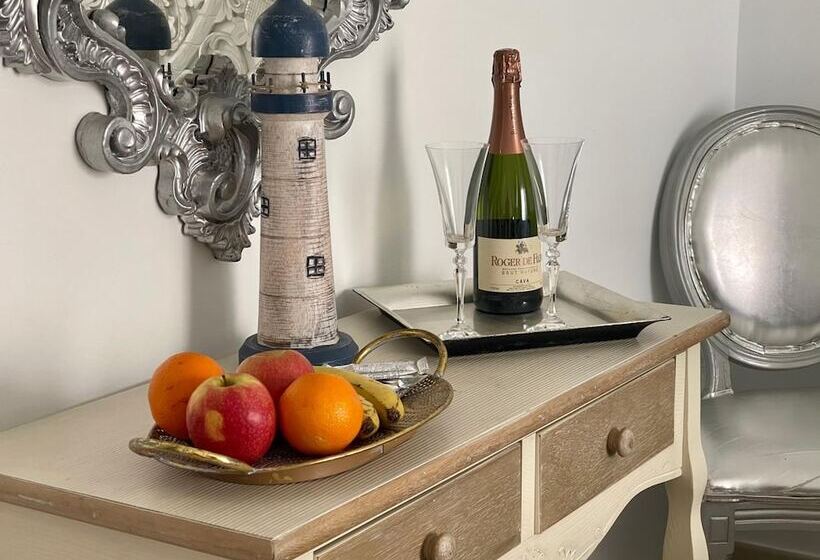 هتل Estudio Gavota