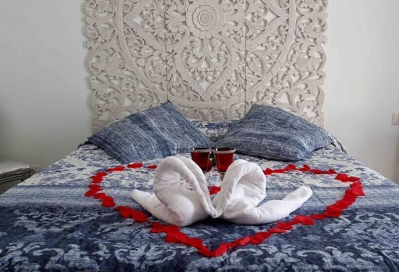 هتل Estudio Gavota