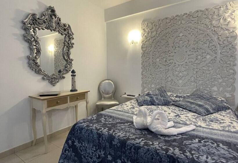 هتل Estudio Gavota