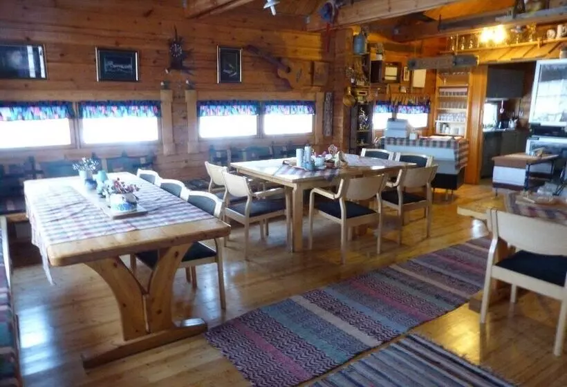 Hotelli Holiday Village Kuukiuru