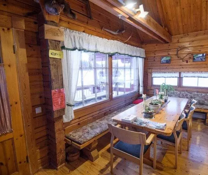 Hotelli Holiday Village Kuukiuru