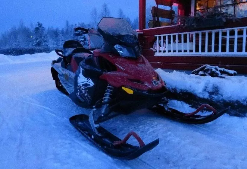 Hotelli Holiday Village Kuukiuru