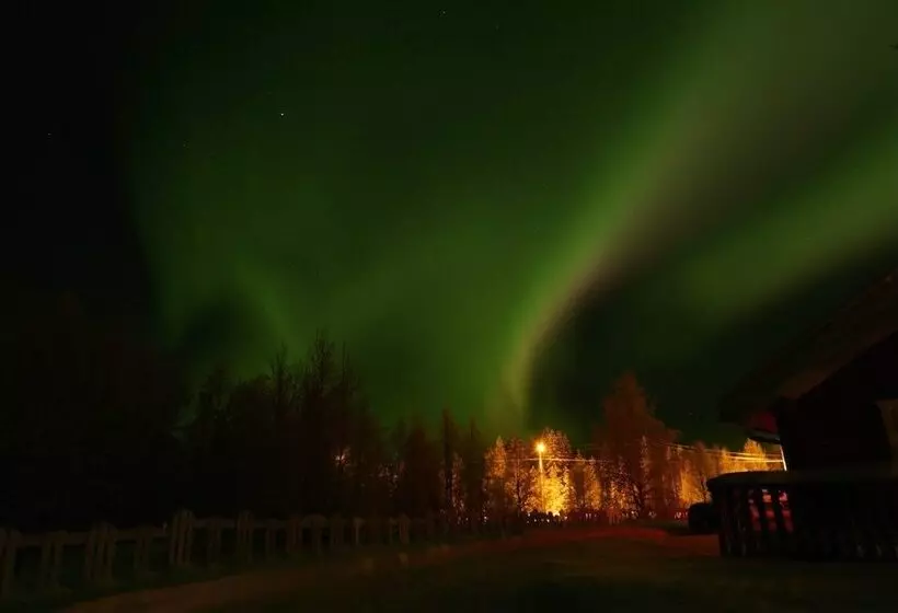 Hotelli Holiday Village Kuukiuru