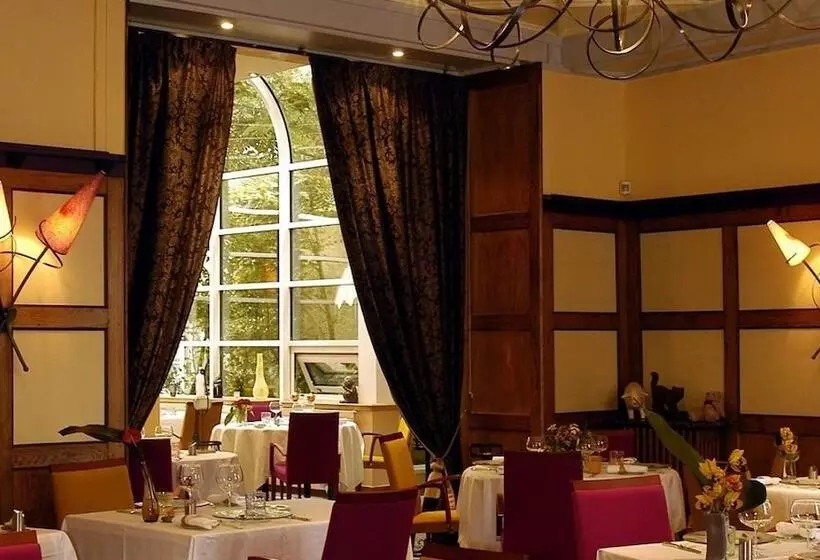 Hotelli Hôtel De Paris Et De La Poste