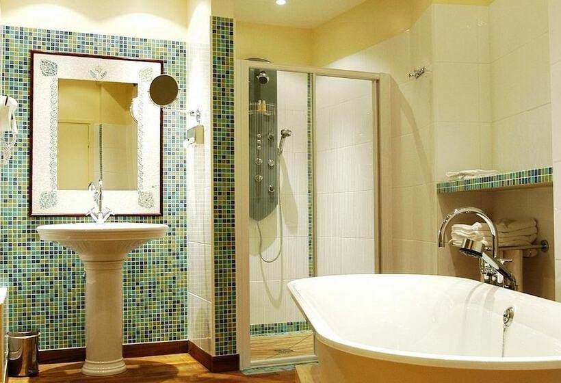 ホテル Hôtel De Paris Et De La Poste