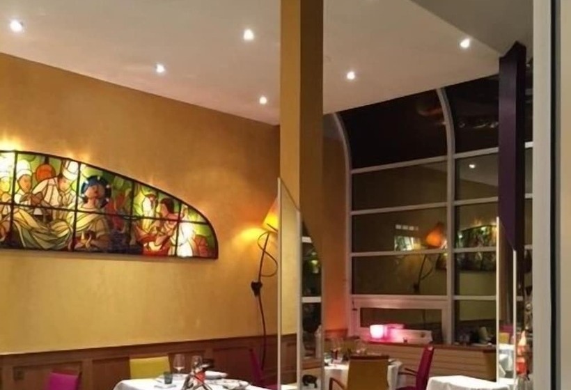 ホテル Hôtel De Paris Et De La Poste