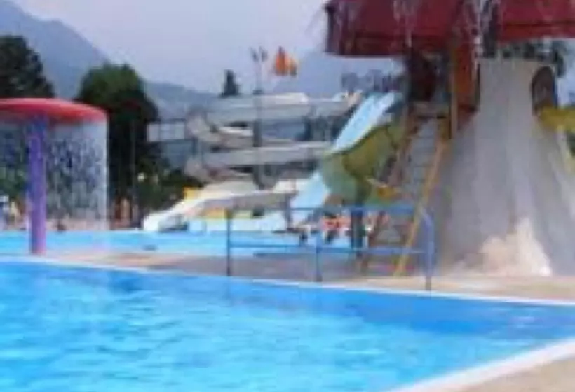 ホテル International Camping