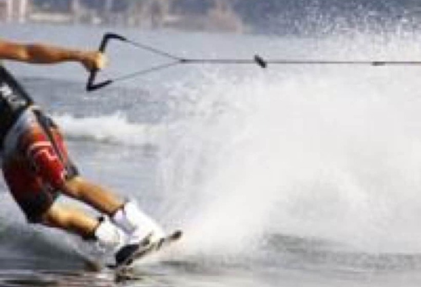 Отель International Camping