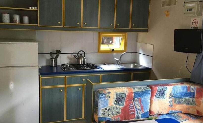 Отель International Camping