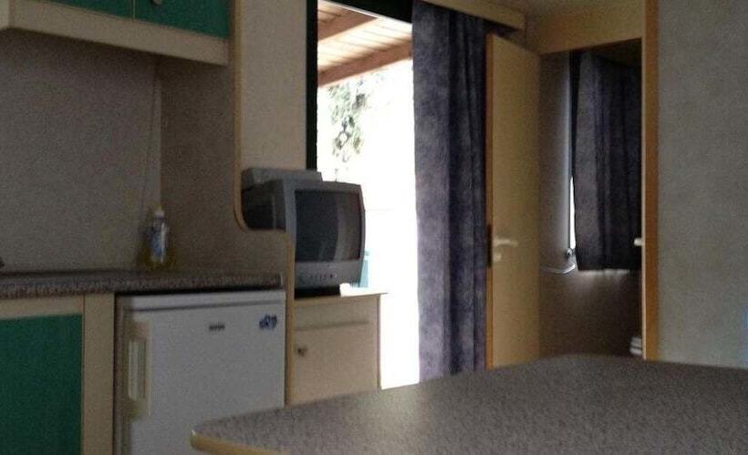 Отель International Camping