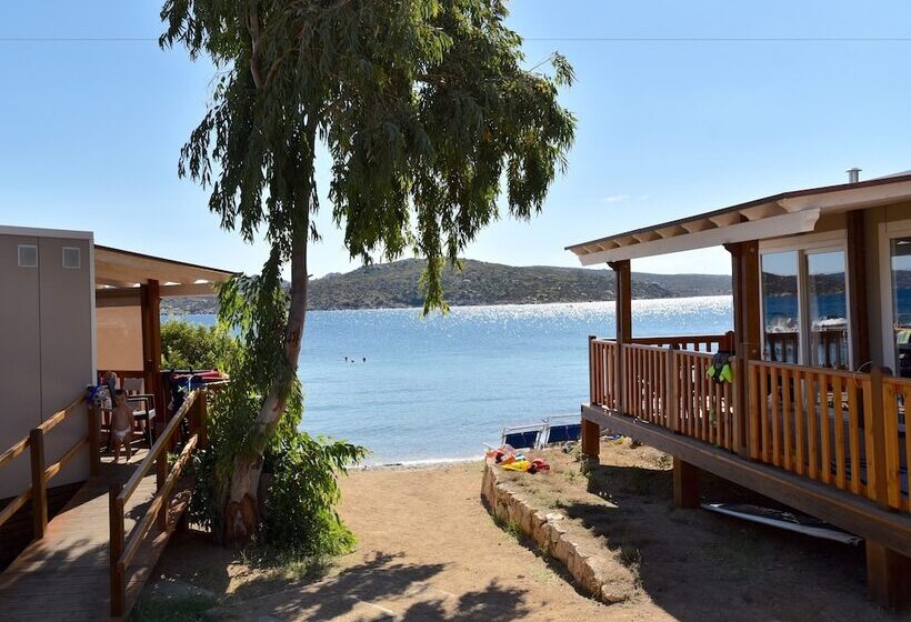 هتل Isola Dei Gabbiani Land Of Water