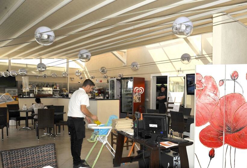 هتل Isola Dei Gabbiani Land Of Water