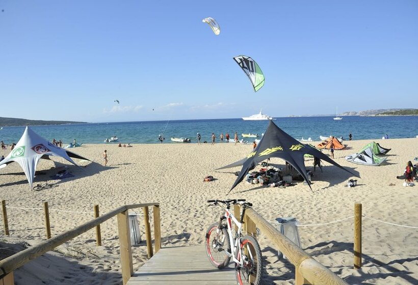 هتل Isola Dei Gabbiani Land Of Water